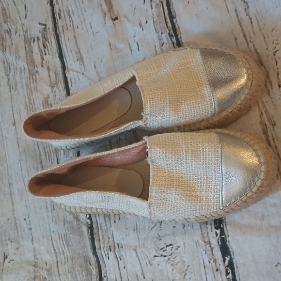 Clara Duran Off White Tweed Silver Captoe Espadrille 1" Platform Slip ons 37 7 - Picture 1 of 11